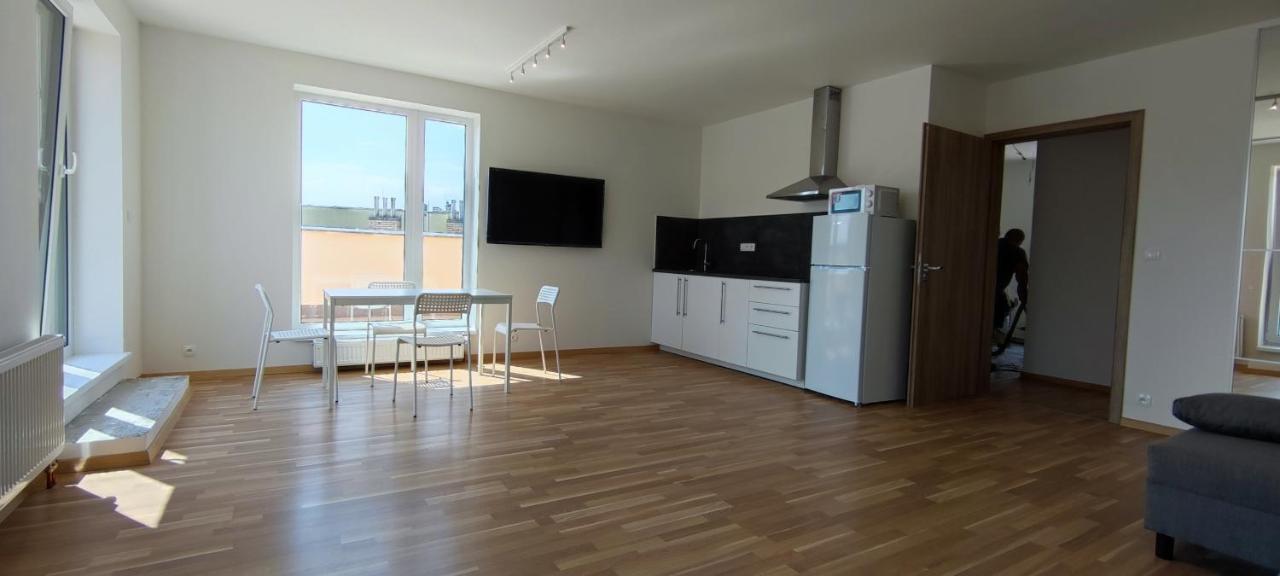 Penthouse # 81 With Panoramic City View In Elite Rezidence With Free Parking Prag Exterior foto